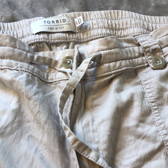 NWT torrid cropped pants - Picture 4 of 8